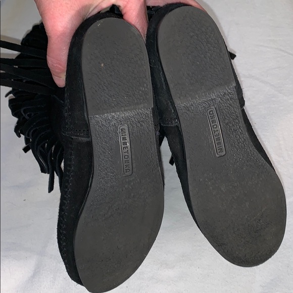 EUC Size 7 Black Minnetonka 12” tall fringe boots - Picture 5 of 7